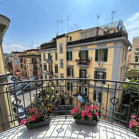Domus Luca - Central Rooms In The Heart Of Napoli Exterior foto